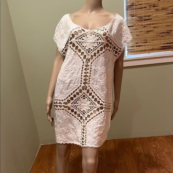 Source Unknown Other - Cream Crochet Swim Cover-Up In 100% Cotton Size M/L